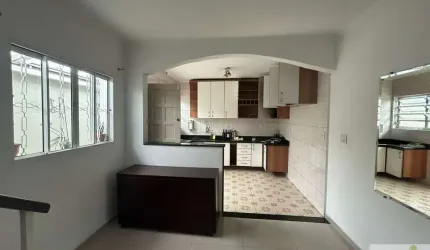 Campo Grande Belíssimo Sobrado Jardim Consórcio ótimo local