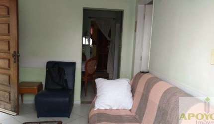 CASA TÉRREA COM BOM QUINTAL
