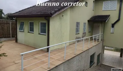 Linda Casa Condomínio Granja Carneiro Viana .