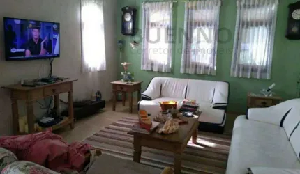 Casa de condomínio para venda possui 518 metros quadrados com 3 quartos