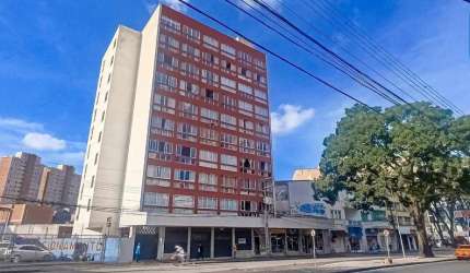Apartamento de 1 Quarto no Centro de Curitiba, com 45m , em Ótima Localização