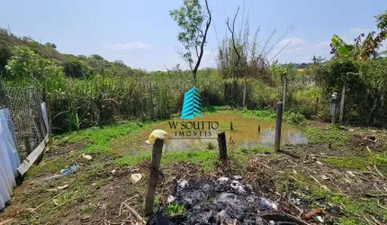 Chácara com Lago