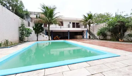 Casa com 7 dorms, Centro, Itanhaém - R$ 1.8 mi, Cod: 1257