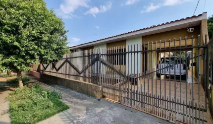 Casa à venda em Maringá, Parque das Grevíleas, com 3 quartos, com 160 m²
