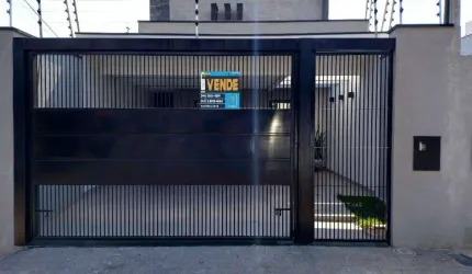 Casa à venda em Maringá, Jardim América, com 3 quartos, com 104.88 m²