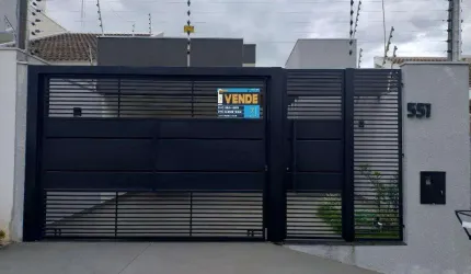Casa à venda em Maringá, Parque Industrial 200, com 3 quartos, com 103 m²
