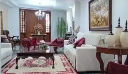 Sobrado para Venda em Maringá, Zona 02, 6 dormitórios, 2 suítes