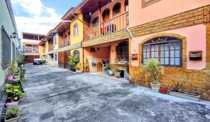 Casa em condomínio fechado com 3 quartos à venda na Rua Frei Sampaio, Marechal Hermes, Rio de Janeiro, 230 m2 por R$ 360.000