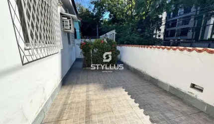 Casa com 4 quartos à venda na Rua Rosa e Silva, Grajaú, Rio de Janeiro, 205 m2 por R$ 460.000