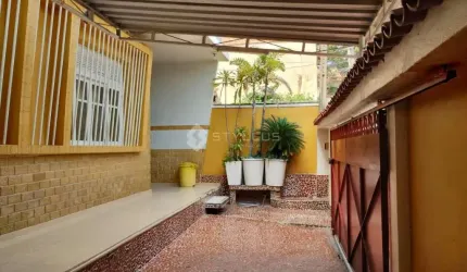 Casa com 3 quartos à venda na Rua Valério, Cascadura, Rio de Janeiro, 281 m2 por R$ 700.000
