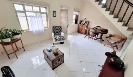 Casa com 4 quartos à venda na Rua Aureliano Lessa, Ramos, Rio de Janeiro, 127 m2 por R$ 390.000