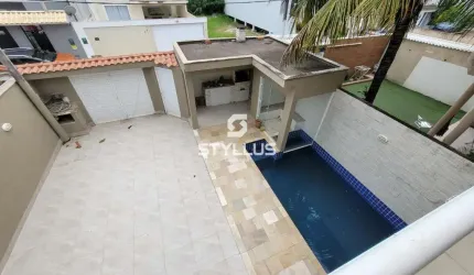 Casa em condomínio fechado com 4 quartos à venda na Rua Ciro Aranha, Vargem Pequena, Rio de Janeiro, 179 m2 por R$ 800.000
