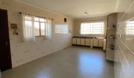 Venda | Sobrado com 152m²,  3 dormitórios, 1 suíte, quintal, 2 vagas, Jardim São José