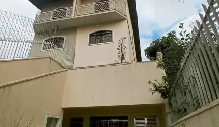 Venda | Sobrado 181m², 3 dormitórios, suíte, 5 vagas, Vila Bonilha