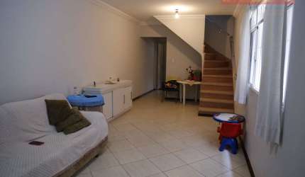 Venda | Casa Sobrado com 130m², 3 dormitórios, sala, quintal, 1 vaga, Jardim Monjolo, São Paulo/SP.