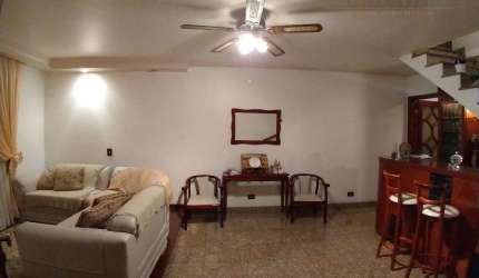 Venda | Casa Sobrado 284m², 4 dormitórios, 1 suíte, 2 vagas, Jardim Felicidade