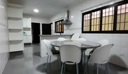 Venda | Sobrado com 200m², 4 dormitórios, 2 suítes com varanda, edícula, 5 vagas, Parque São Domingos