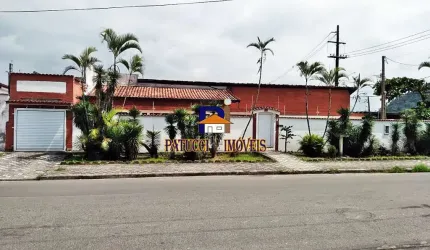 Casa Excelente c/ 4 Dormitórios e Piscina (Aceita Permuta e Automóvel).