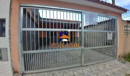 Casa Ótima!! Primeira quadra da Monteiro Lobato