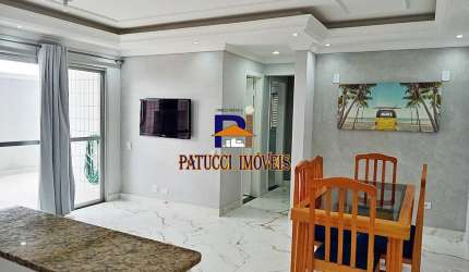 Lindo Apartamento com 02 Dormitórios, Prédio Pé na Areia!