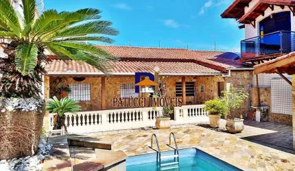 Lindo Sobrado com Piscina! Sobrado estilo Colonial.
