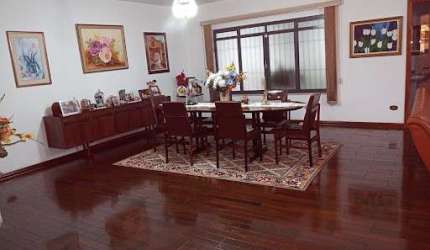 Casa com 4 dormitórios à venda, 350 m² por R$ 4.000.000,00 - Jardim Apolo - São José dos Campos/SP