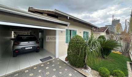 Casa á venda no bairro Cordeiros parte Alta