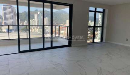 Apartamento Novo centro 3 Suites Centro