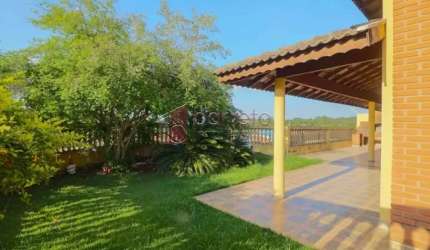 CASA COM EDÍCULA À VENDA NO BAIRRO PARQUE CENTENÁRIO - JUNDIAÍ/SP