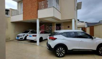 LINDA CASA SOBRADO, BAIRRO VILA ISABEL EBER, JUNDIAÍ SP.