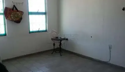 Barreto Imóveis vende Casa Padrão na cidade de Jundiaí - Vila Esperança.