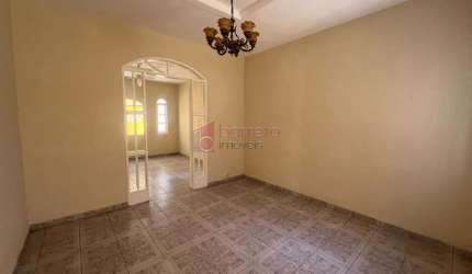 CASA À VENDA OU LOCAÇÃO, BAIRRO VILA MARINGÁ, JUNDIAÍ