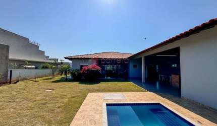 CASA TÉRREA COM 03 SUÍTES À VENDA NO RESIDENCIAL DOS LAGOS - ITUPEVA/SP