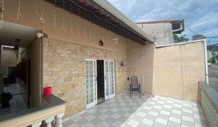 CASA AMPLA COM 03 DORMITÓRIOS NO CIDADE JARDIM II, JUNDIAÍ-SP.