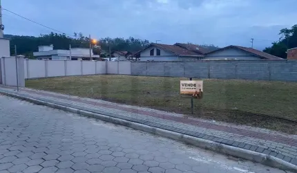 TERRENO DE 308M² EM LOTEAMENTO RESIDENCIAL NA GUABIRUBA