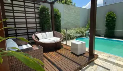 CASA COM CONFORTO, ELEGANCIA E LOCALIZAÇÃO PRIVILEGIADA