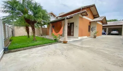 LINDA CASA DE ALVENARIA COM 3 DORMITÓRIOS SENDO 1 SUÍTE