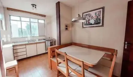 APARTAMENTO COM 2 QUARTOS SENDO 1 SUÍTE  NO CENTRO