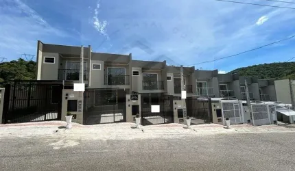 Casa à venda no bairro Dom Joaquim - Brusque/SC