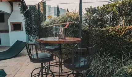 INCRÍVEL CASA DE 5 DORMITÓRIOS SENDO 1 SUÍTE