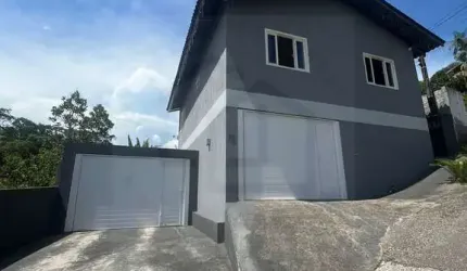 LIDNA CASA DE 3 DORMITÓRIOS SENDO 1 SUÍTE