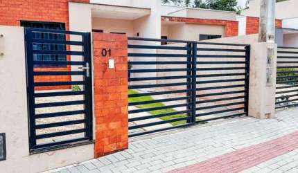 ACONCHEGANTE CASA BAIXA DE 3 DORMITÓRIOS
