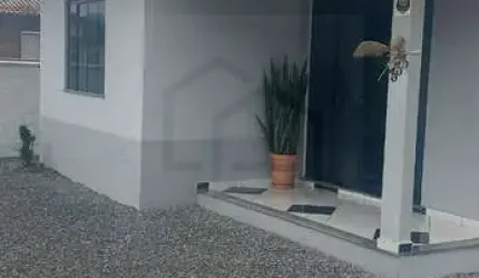 CASA SOLTA DE 3 DORMITÓRIOS