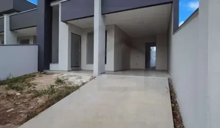 CASA PRONTA DE 3 DORMITÓRIOS SENDO 1 SUÍTE