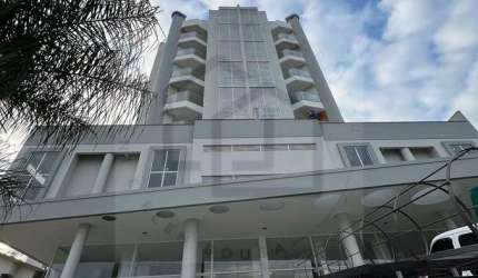 ENCANTADOR APARTAMENTO DE 2 DORMITÓRIOS SENDO 1 SUÍTE