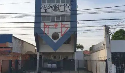Belo Prédio para Venda com 4 Andares + Térreo