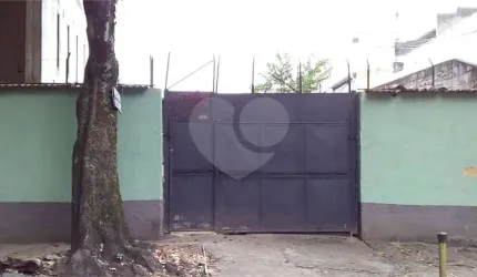 Terreno à venda em São Cristóvão - RJ