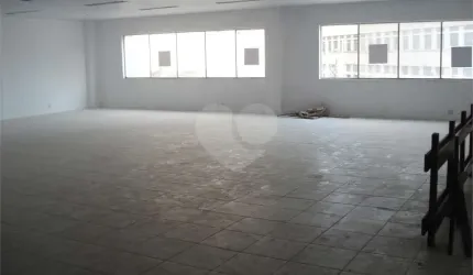 Prédio inteiro à venda ou para locação em Saúde - RJ