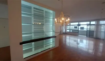 Apartamento com 3 quartos para locação em Botafogo - RJ