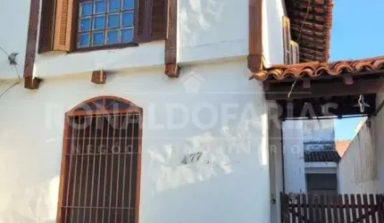 Sobrado a venda com 03 dormitórios na região de Interlagos.
